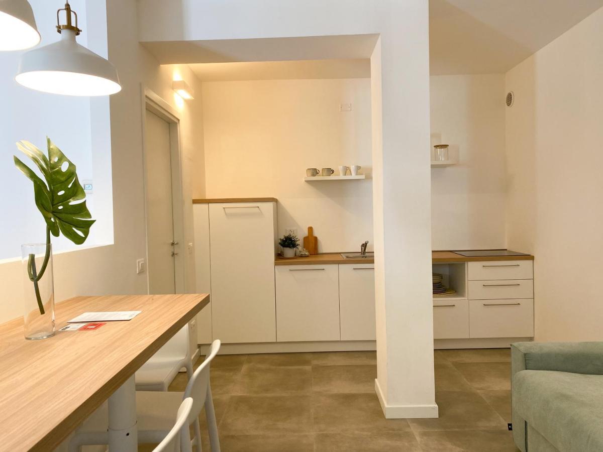 Easy Milano Apartment Navigli Bagian luar foto