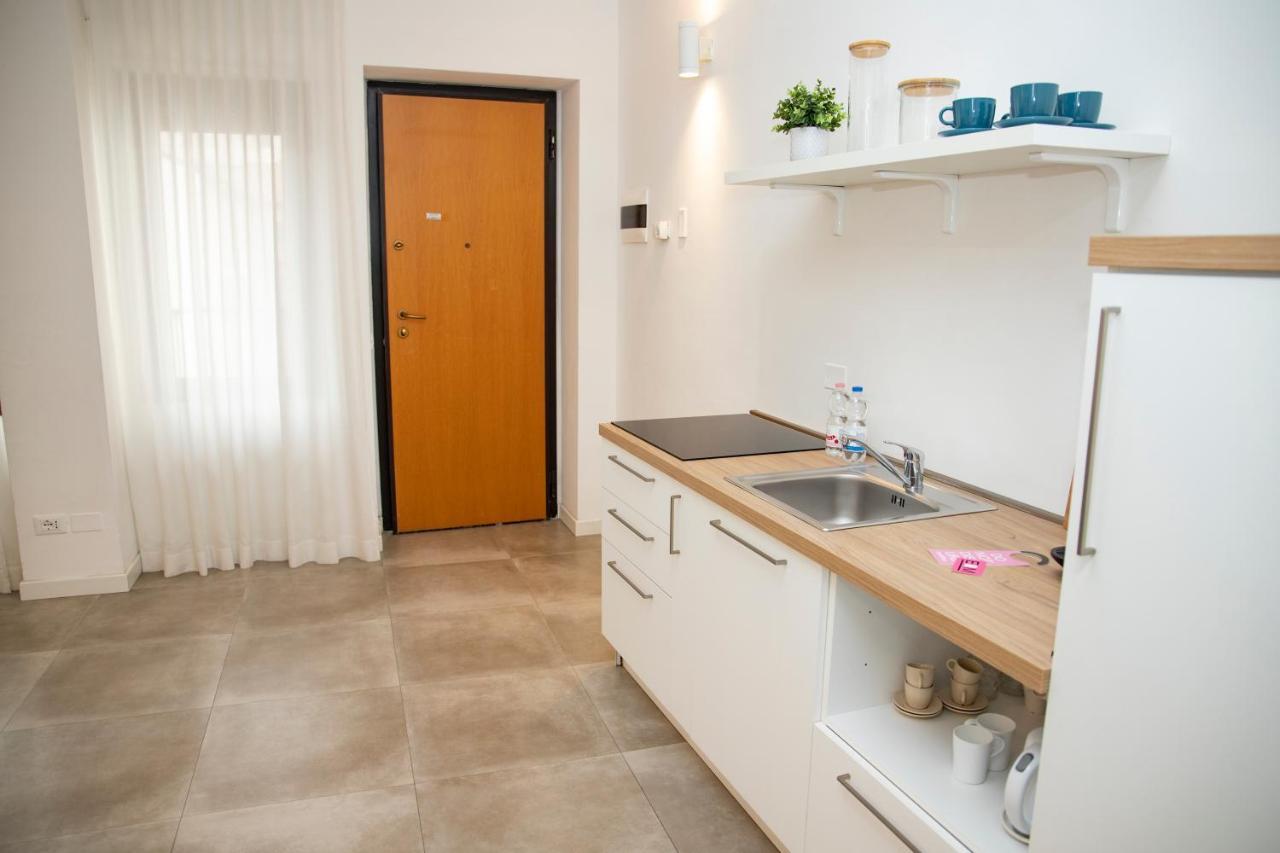 Easy Milano Apartment Navigli Bagian luar foto